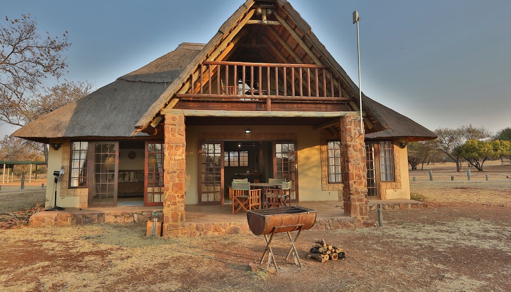 Mangwa Valley Game Lodge 2/50