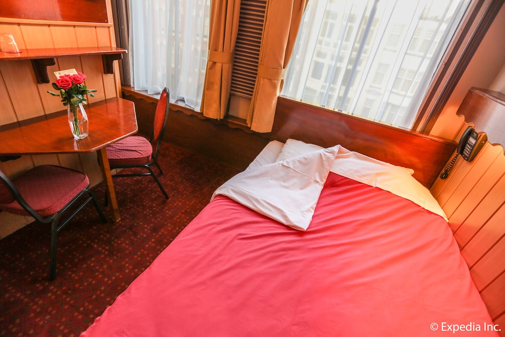 Nadia Hotel 5/32