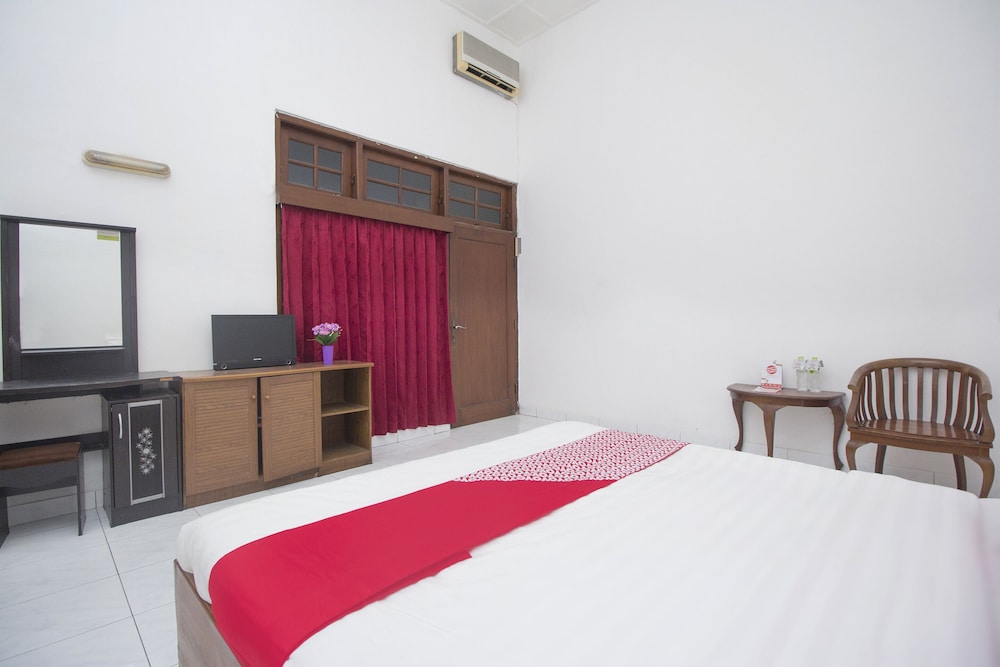 OYO 759 Hotel Dewi Sri 9/17