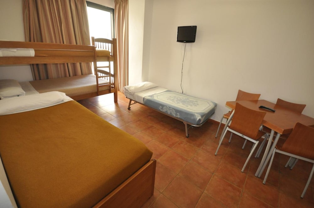 Gorbea Apartaments 10/24