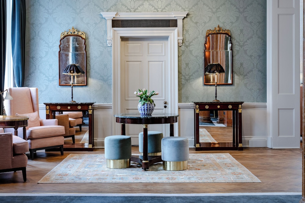 No 30 Knightsbridge 36/53
