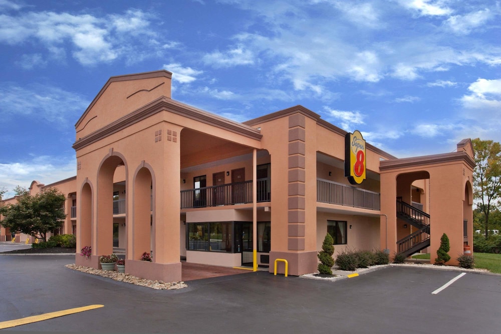 Super 8 By Wyndham Knoxville West/Farragut 1/48
