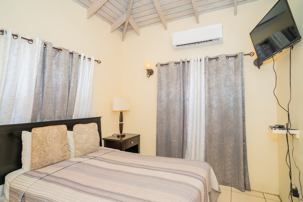 CLASSIC, DOUBLE BED, KITCHEN