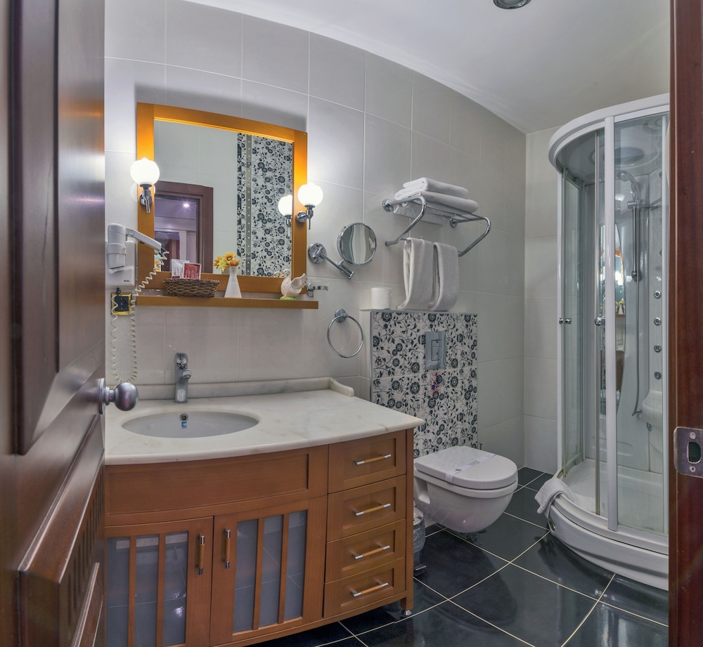 Golden Horn Sirkeci Hotel 50/50