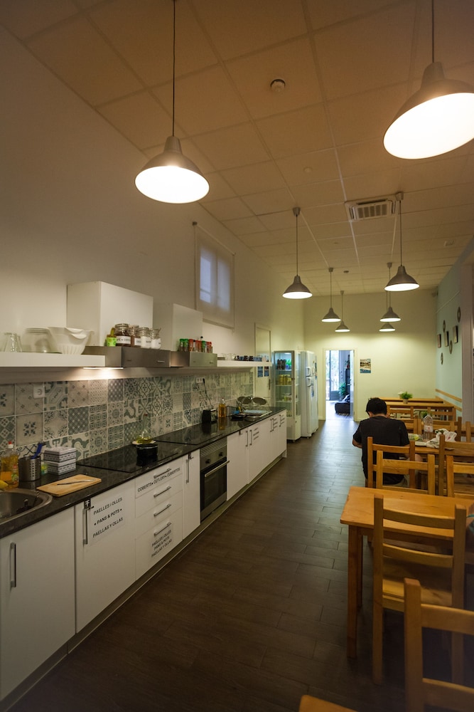 360 Hostel Barcelona Arts&Culture 49/59