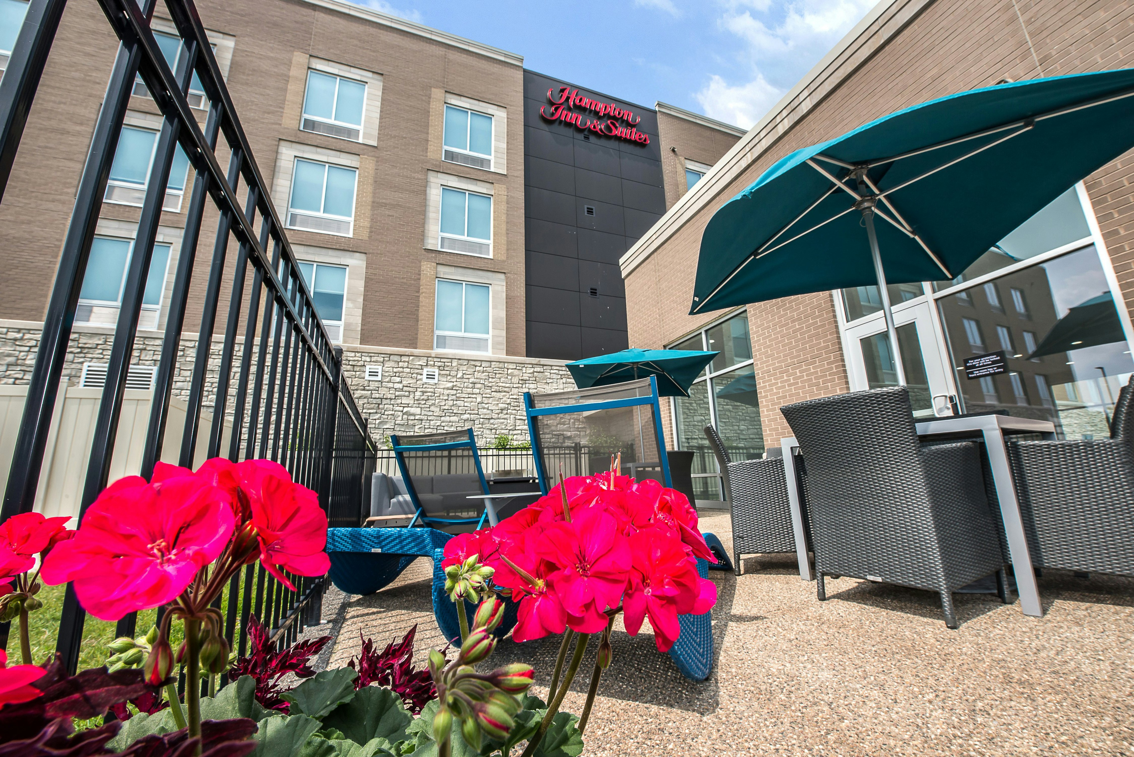 Hampton Inn and Suites Howell 26/41