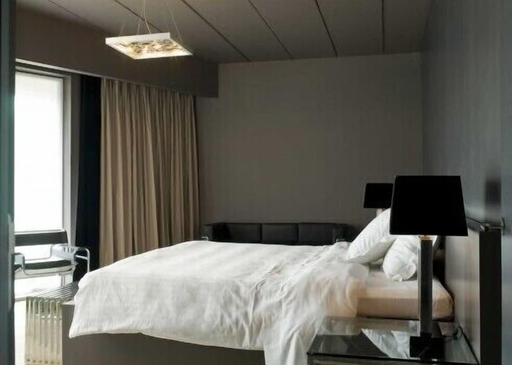 Hotel Recour 16/50