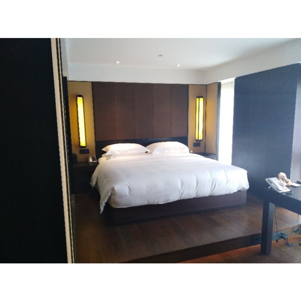 Gloria Plaza Hotel Dongsheng 16/42