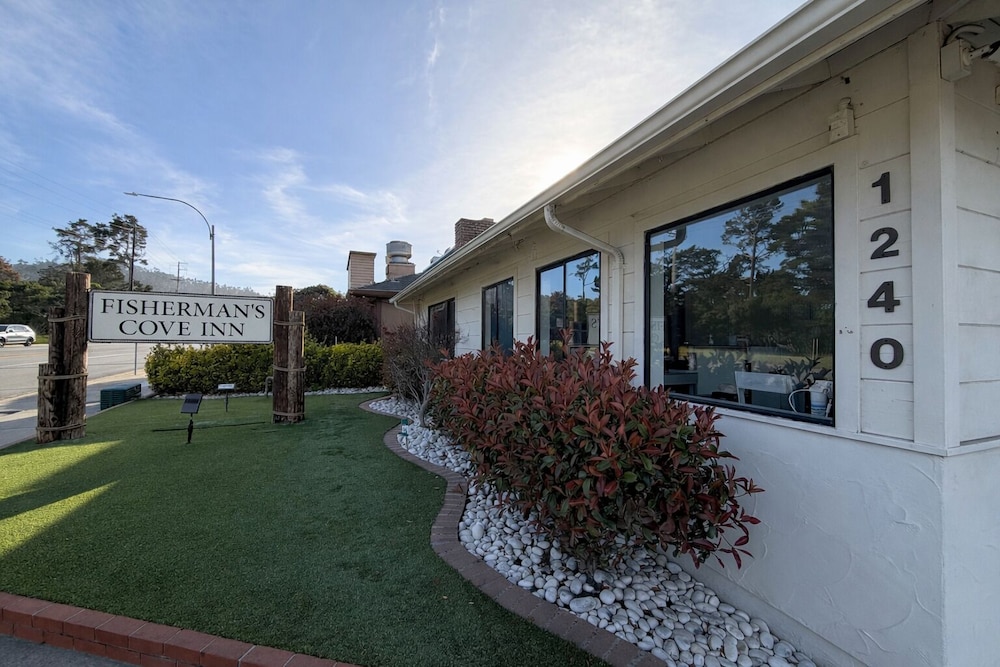 Motel 6 Monterey Downtown 57/66