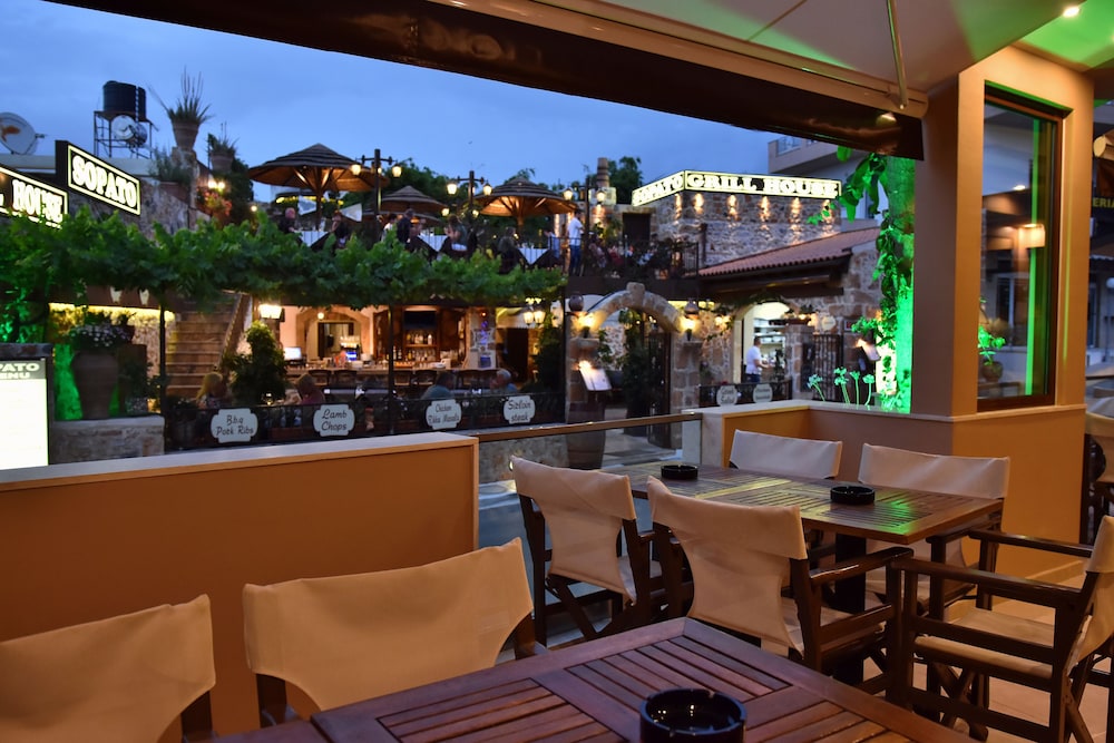 24 Seven Boutique Hotel 22/45