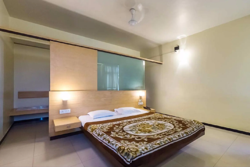HOTEL BALA REGENCY 11/27