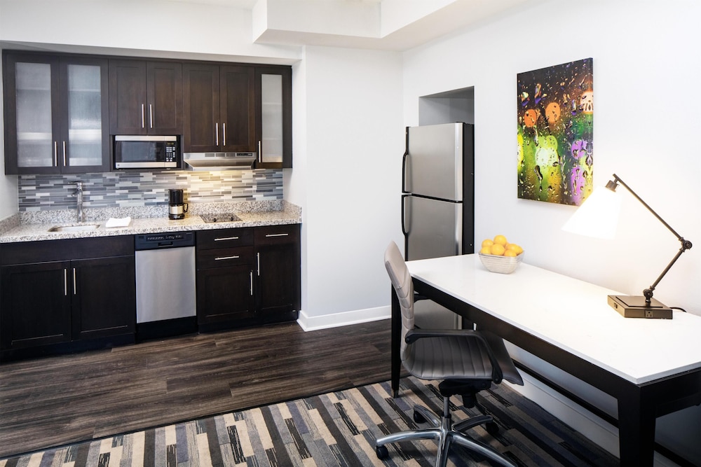 HYATT house Charlotte/Center City 55/58