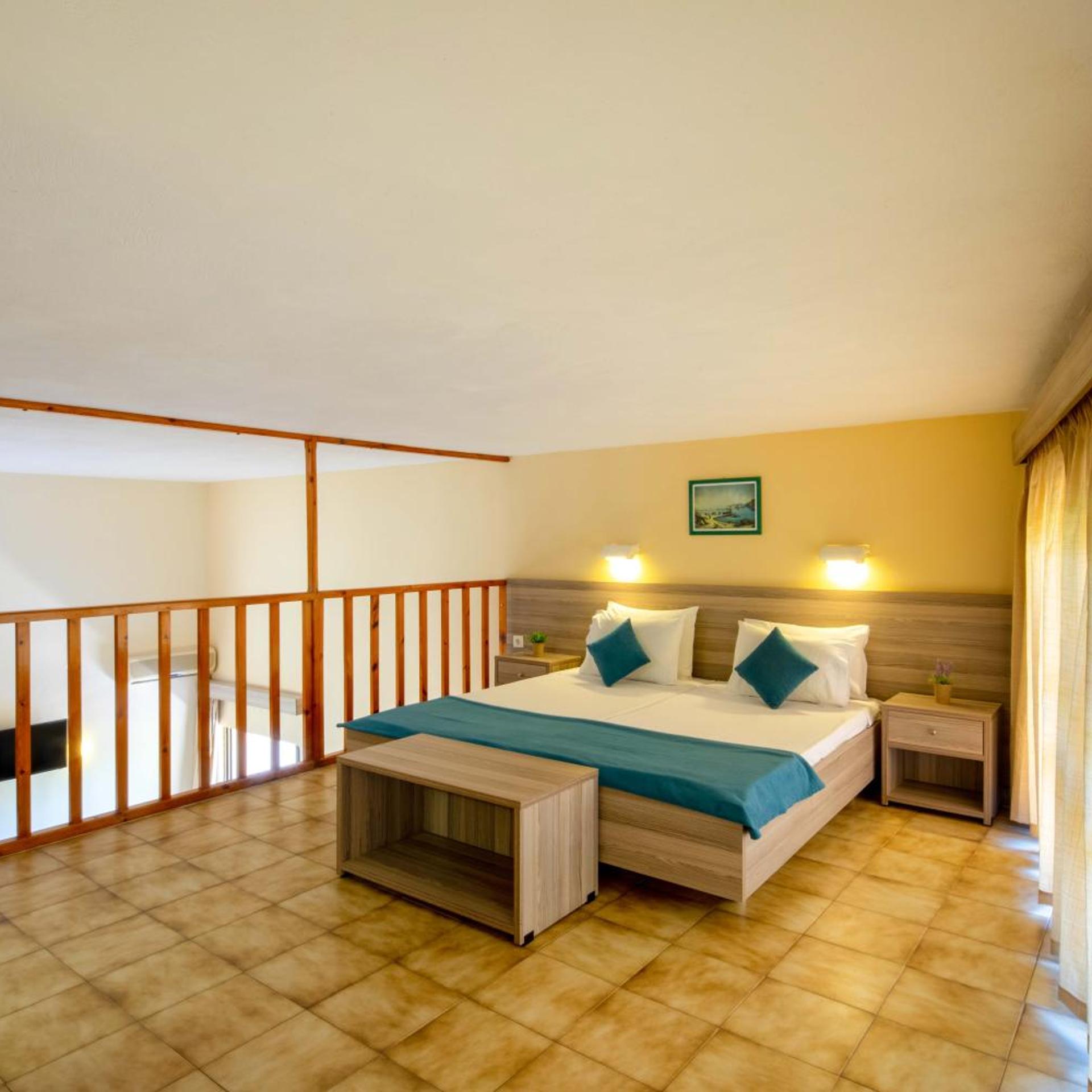 Rossis Beach Hotel 21/58