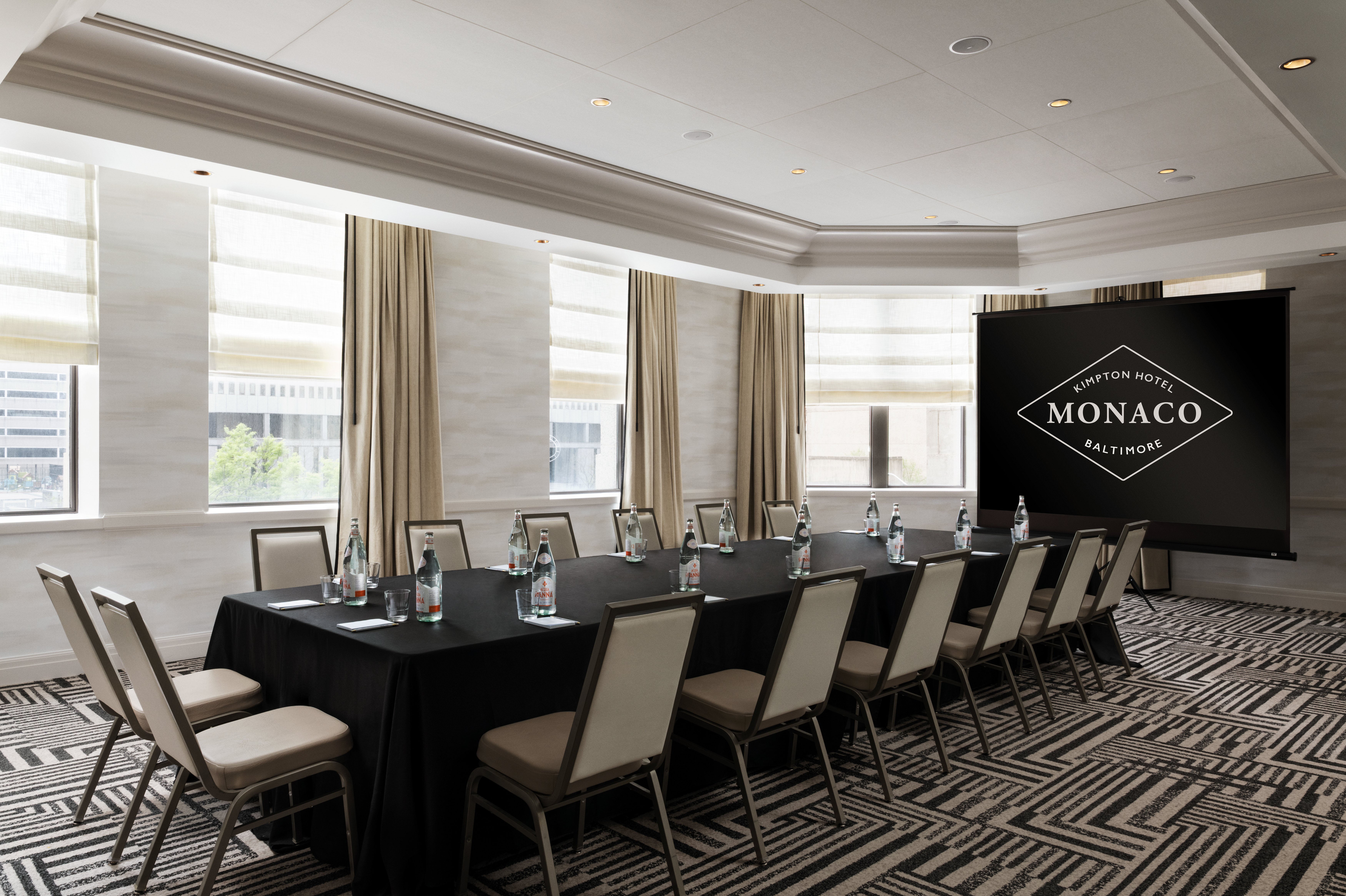 Kimpton Hotel Monaco Baltimore Inner Harbor 72/82