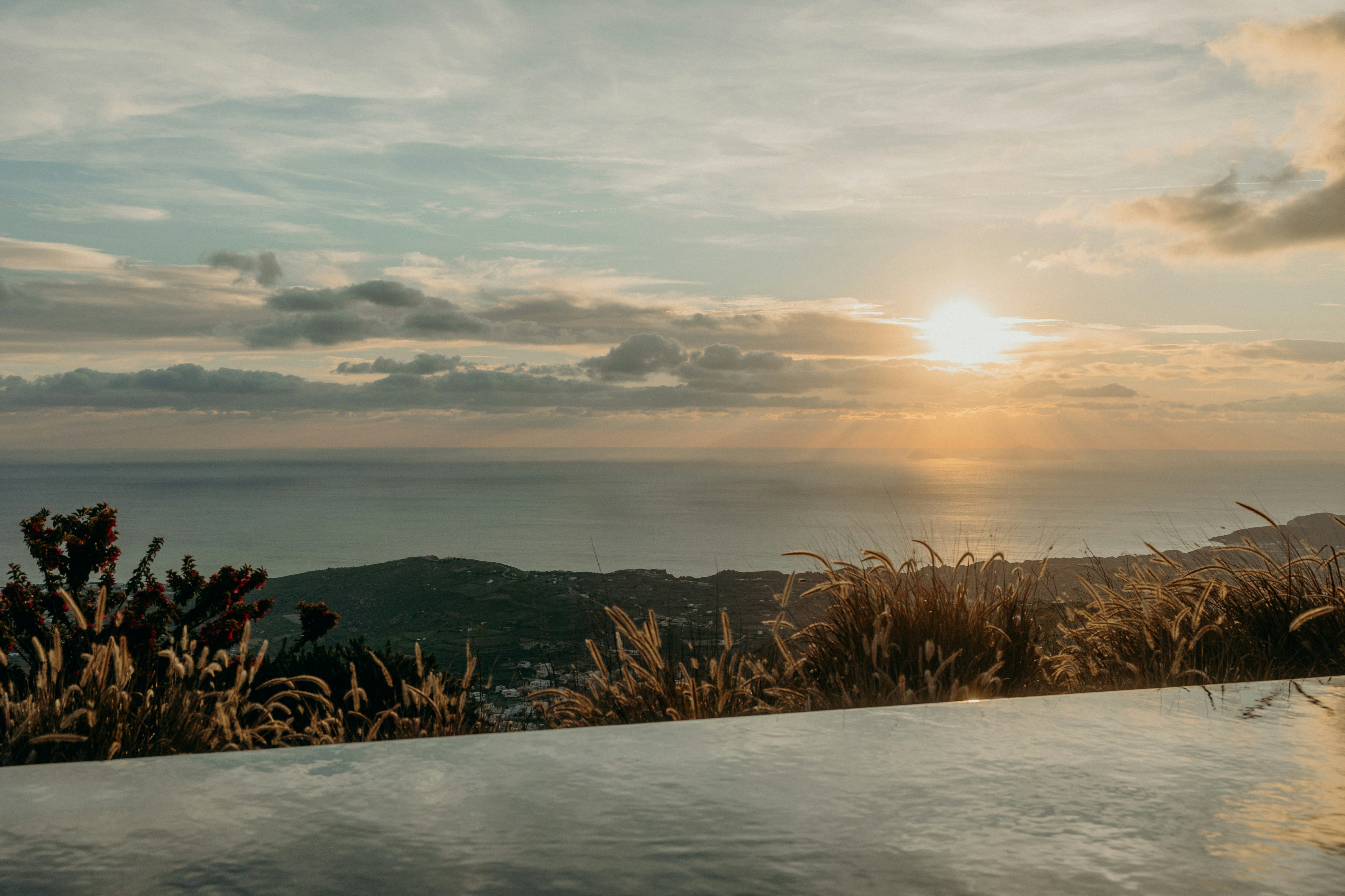 Santorini Sky Luxury Resort 46/50