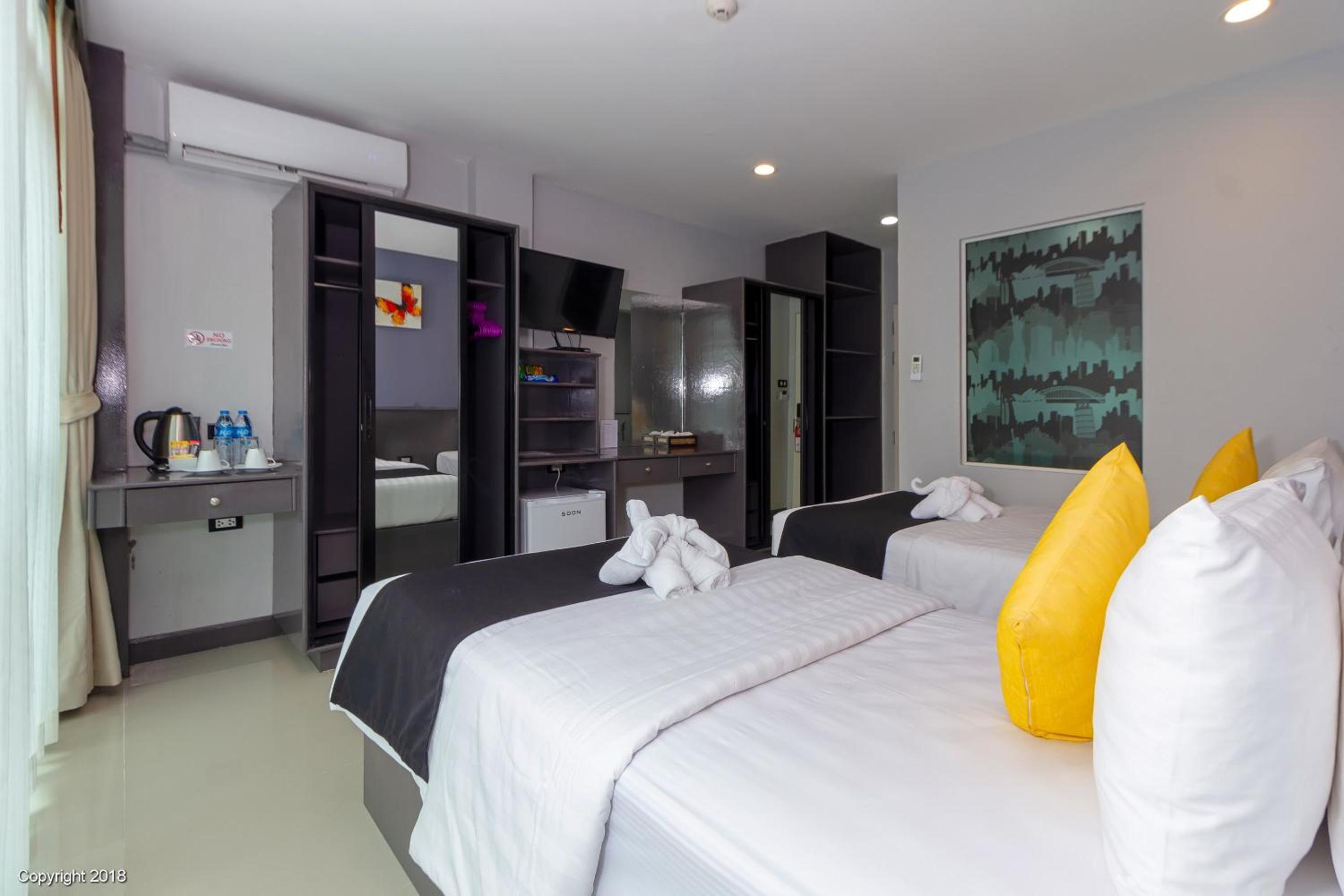 Superior, King Bed, MODERN LIVING HOTEL 10/10