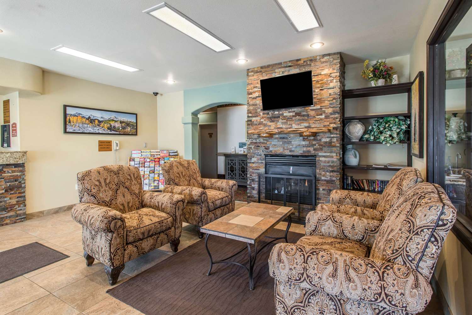 Baymont by Wyndham Loveland/Fort Collins Area 6/12