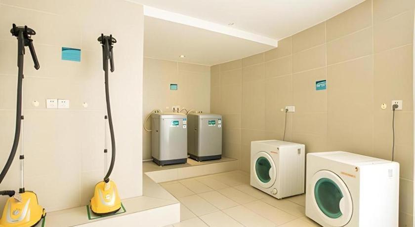 City Comfort Inn (Nanning Dongge Huacheng) 44/46