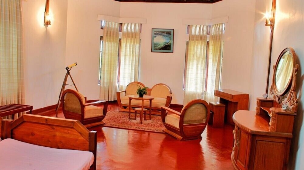 Ancoombra Tea Estate Bungalow 14/38