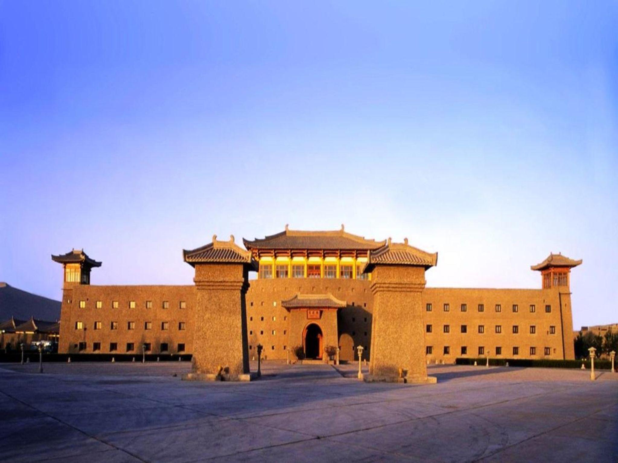 The Silk Road Dunhuang 3/49