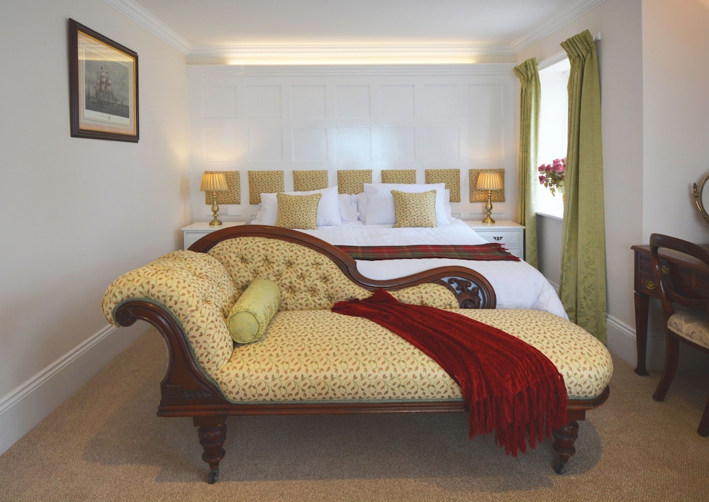 Suite, Apartment, King Bed, Side Sea View