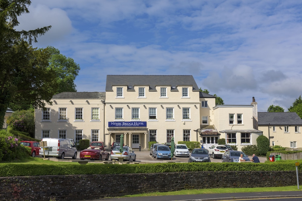 Newby Bridge Hotel 8/60
