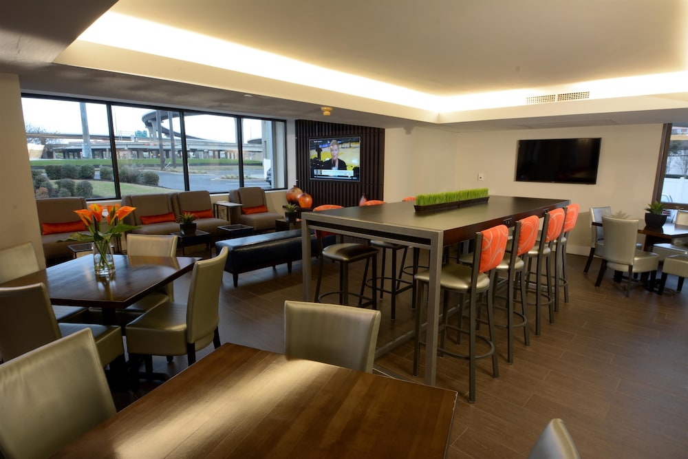 Best Western Plus Austin Central 25/40