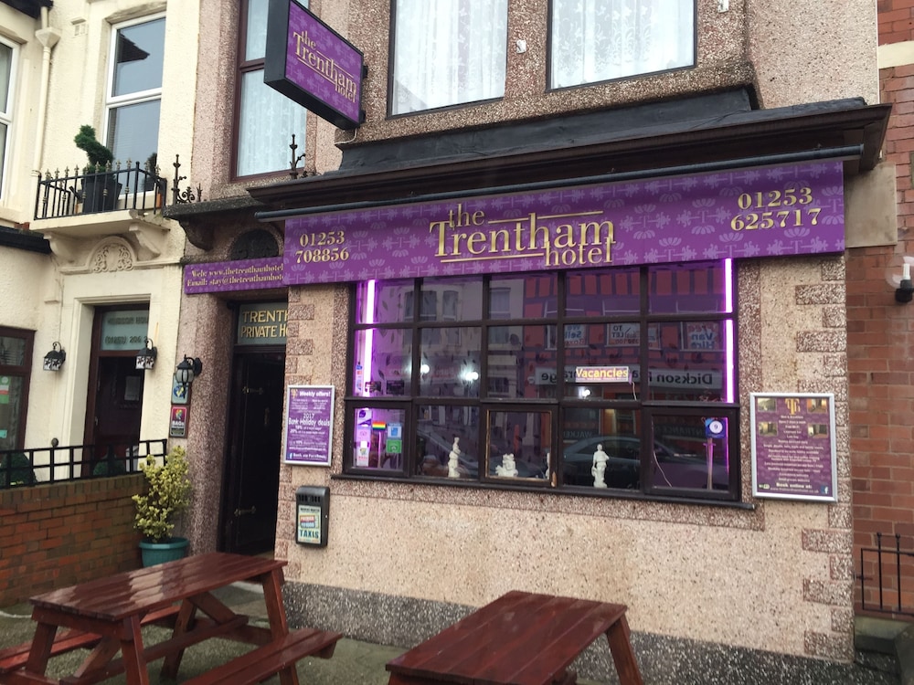 Trentham Private Hotel 3/50