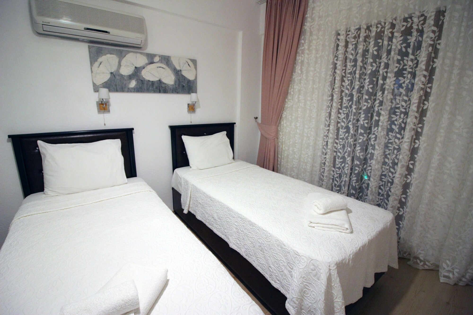 STANDARD, DOUBLE OR TWIN BED