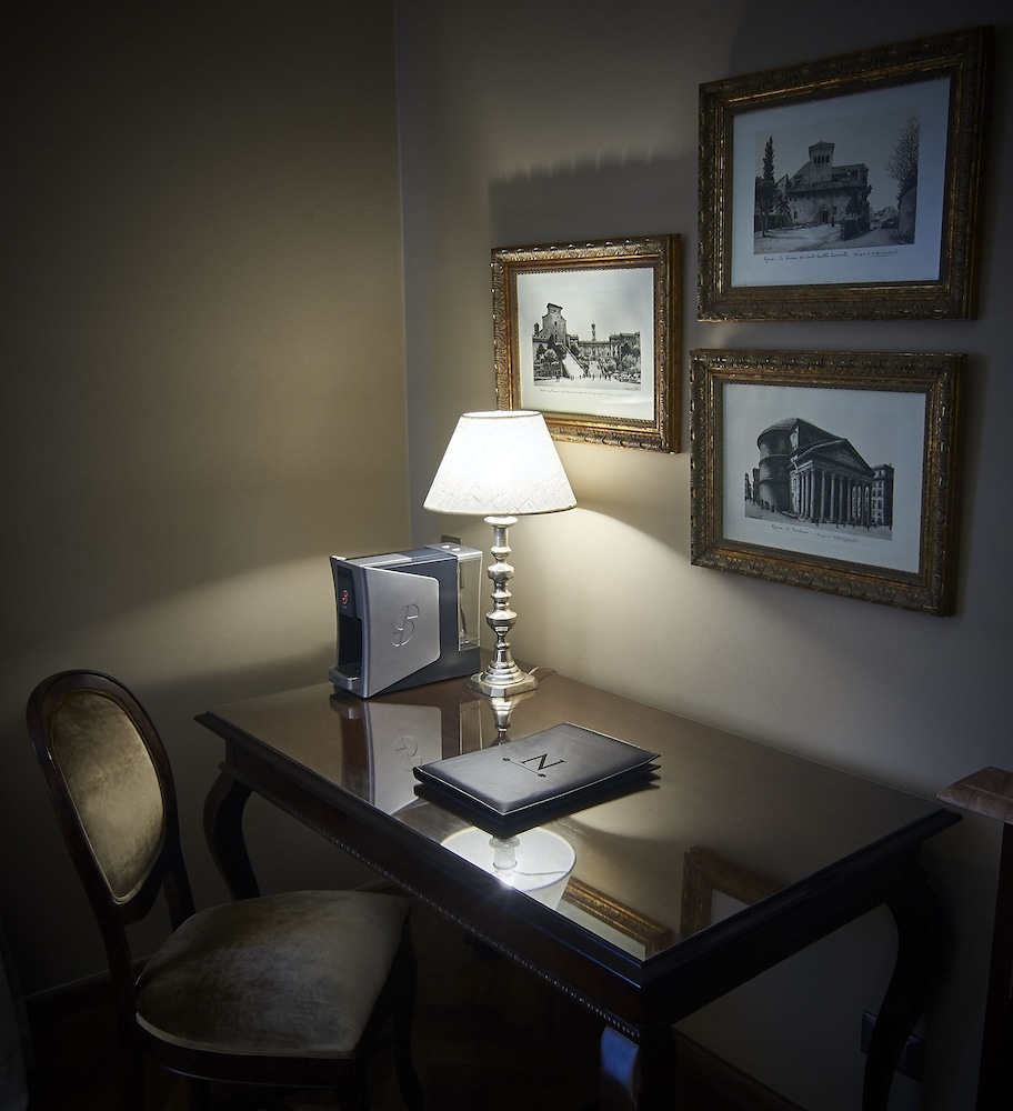 Nino Hotel Boutique 43/50