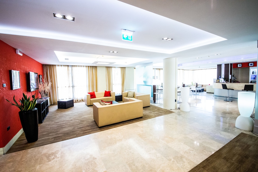 Hotel Roma Tor Vergata 38/60
