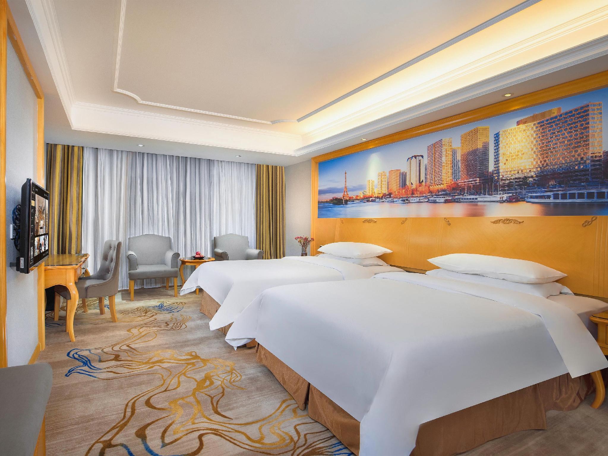Vienna International Hotel (Shenzhen Longgang Dayun Center) 17/38