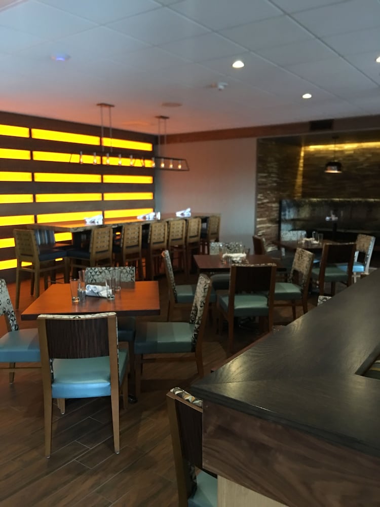 Four Points By Sheraton Bellingham Hotel And Conference Center 12/24