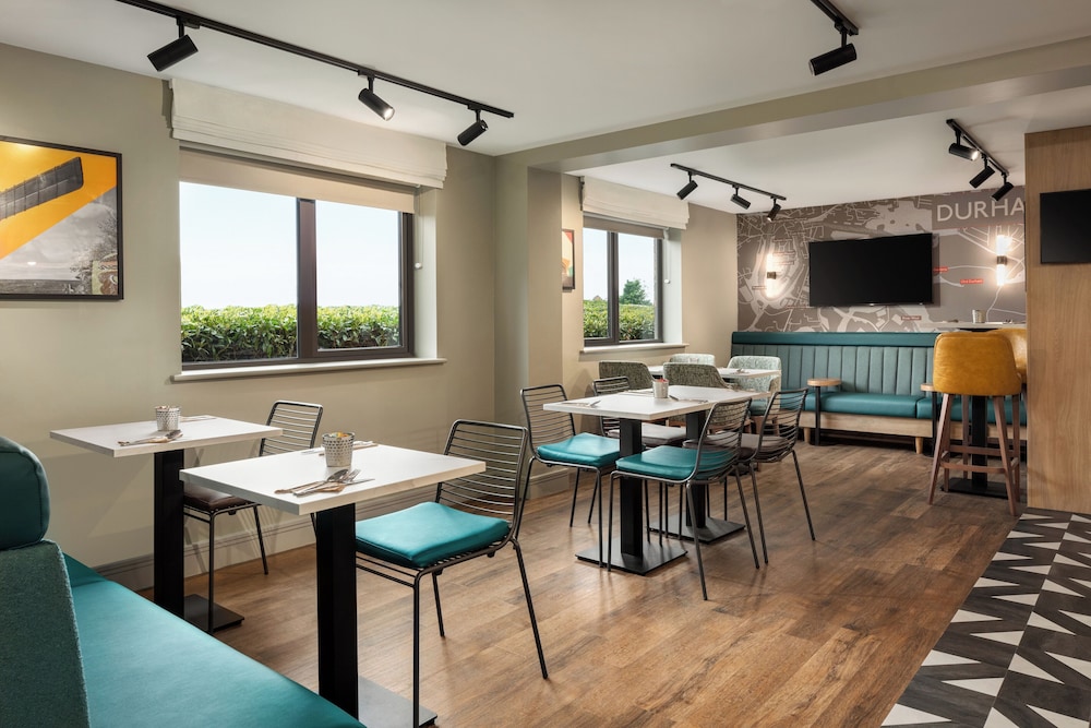 Super 8 by Wyndham Durham 33/44
