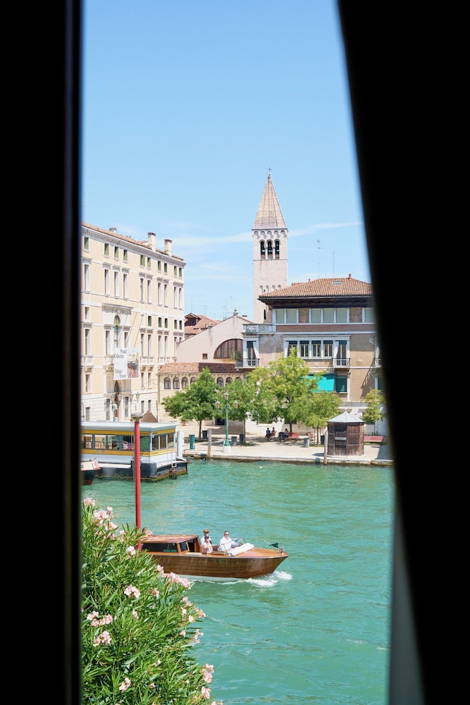 Palazzo Stern Hotel 83/88