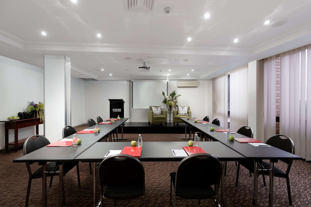 RYDGES CAMPERDOWN 46/49