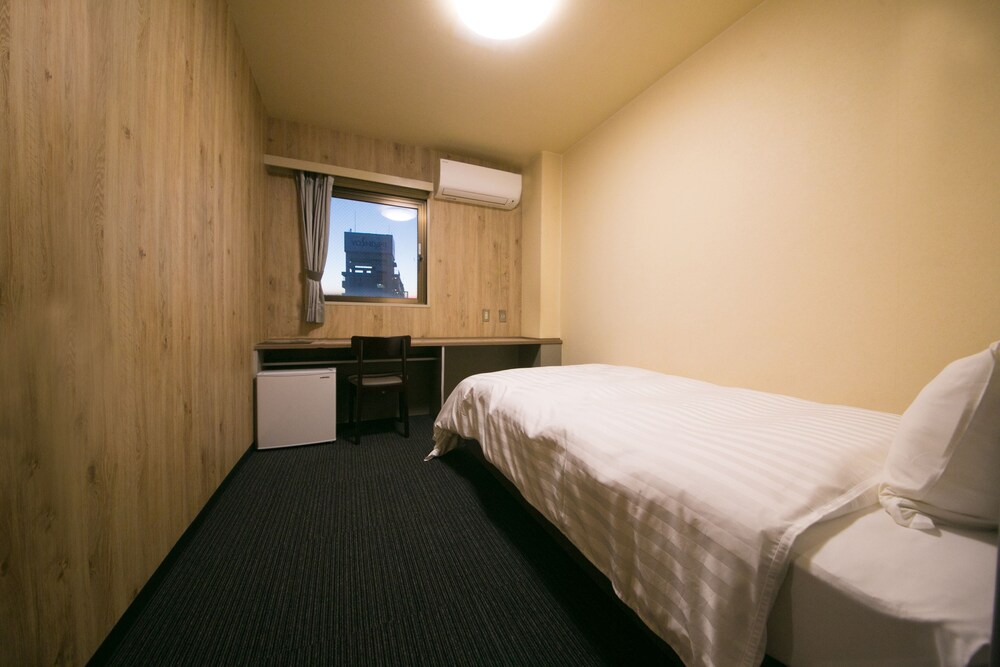 Hotel 910 15/33