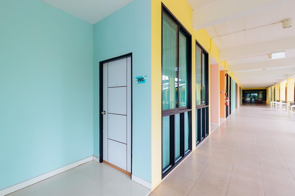 The Room at Maesai 3/40