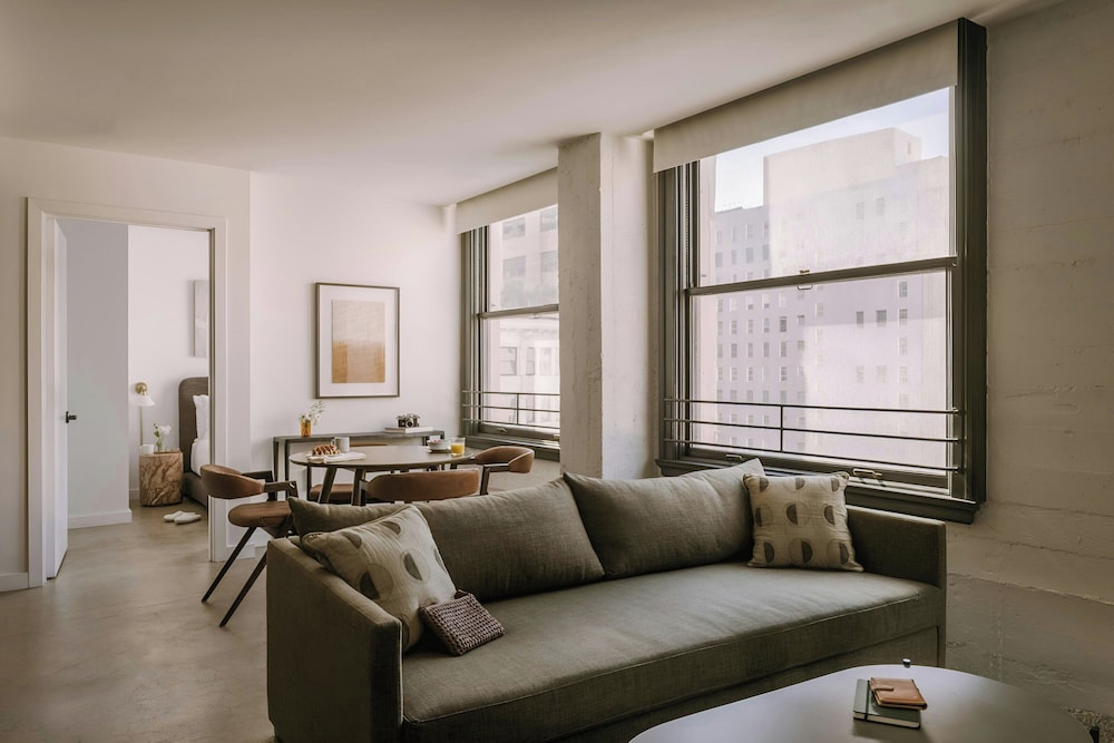 Sonder by Marriott Bonvoy The Winfield Apartments Downtown LA 34/58