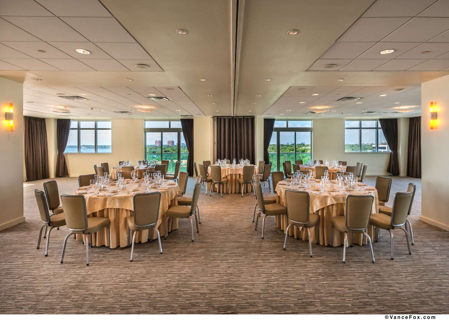 Arya Hotel & Suites Coconut Grove, WorldHotels, Distinctive 6/12