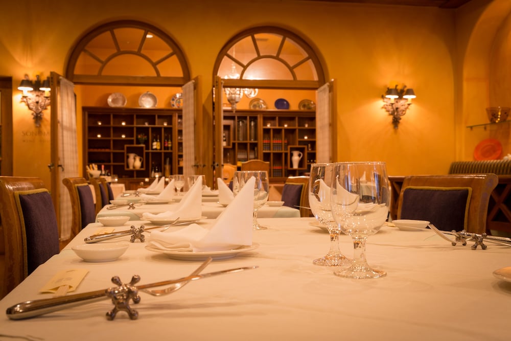 Poppy Springs Resort & Spa 56/63