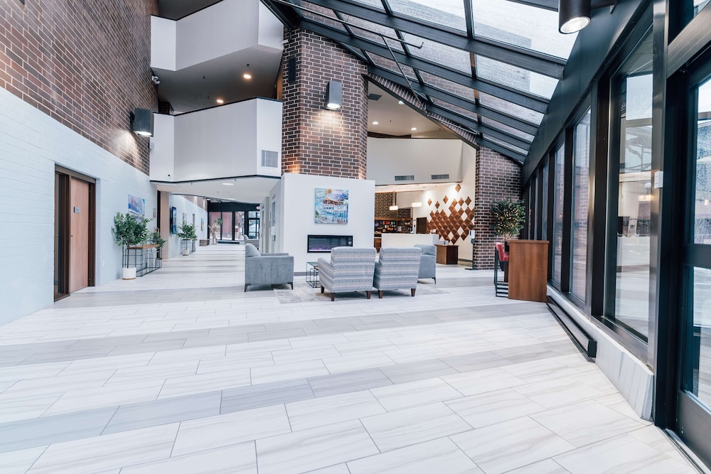 Best Western Plus Executive Residency Waterloo and Cedar Falls 3/42