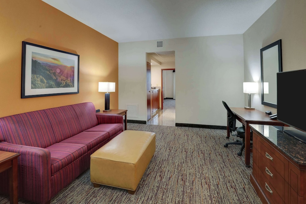 Drury Inn & Suites Charlotte Northlake 31/50