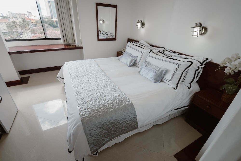 Arenal Hotel 12/50