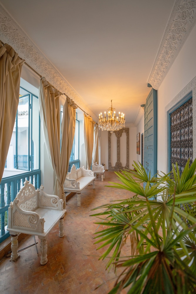 Riad Si Khalifa 64/84