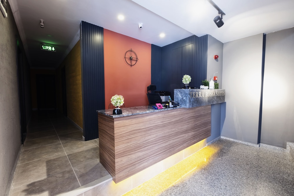 Terra Rossa Suites 3/44