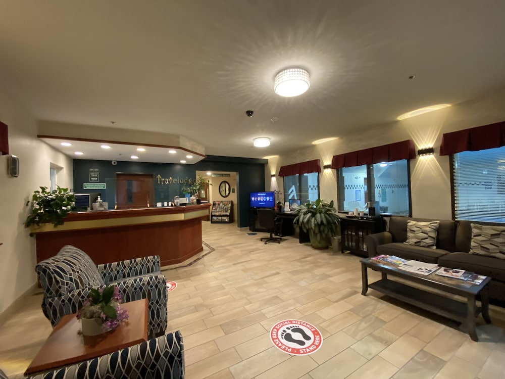Travelodge Suites By Wyndham Newberg 31/60