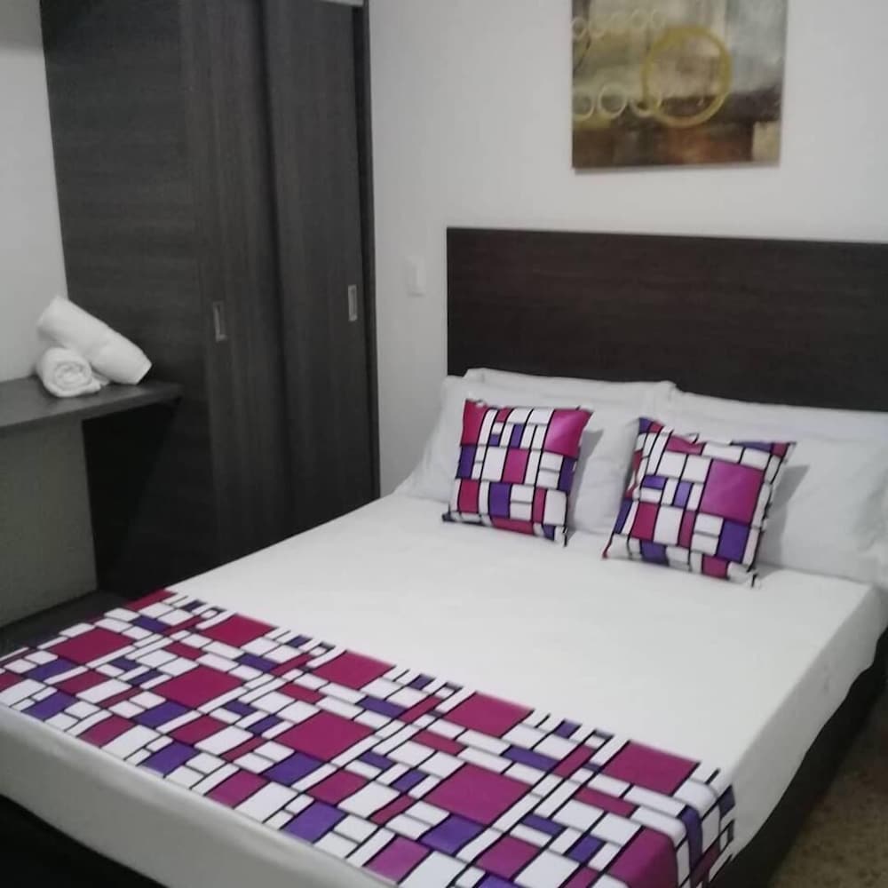 Hotel Palmas Del Estadio 18/64