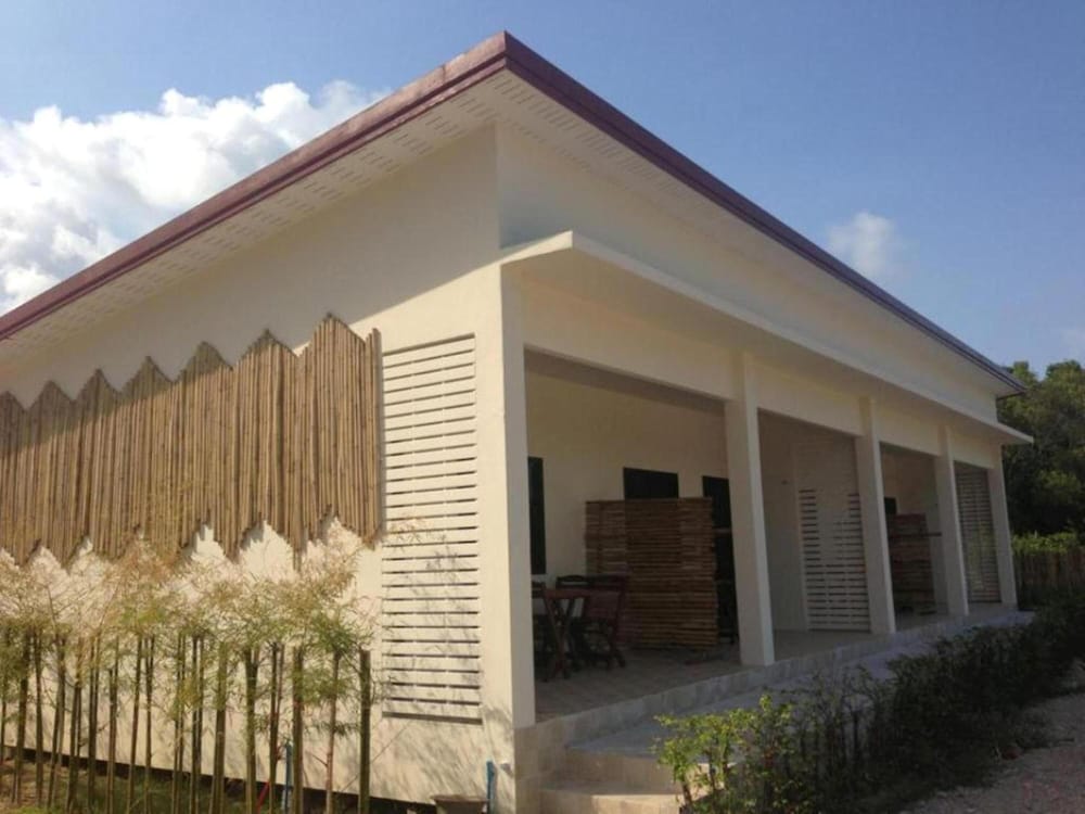 Bamboo Resort 4/41