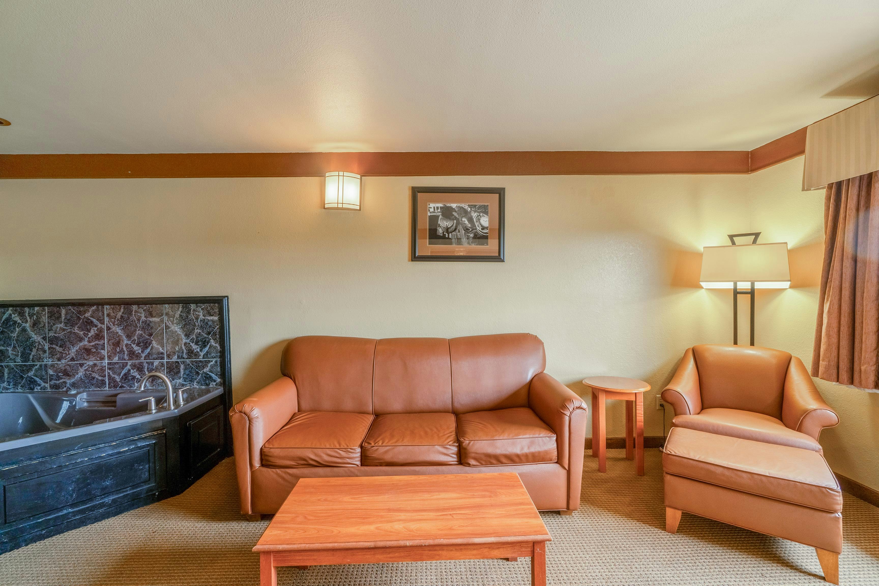 Days Inn & Suites by Wyndham Beeville 24/42